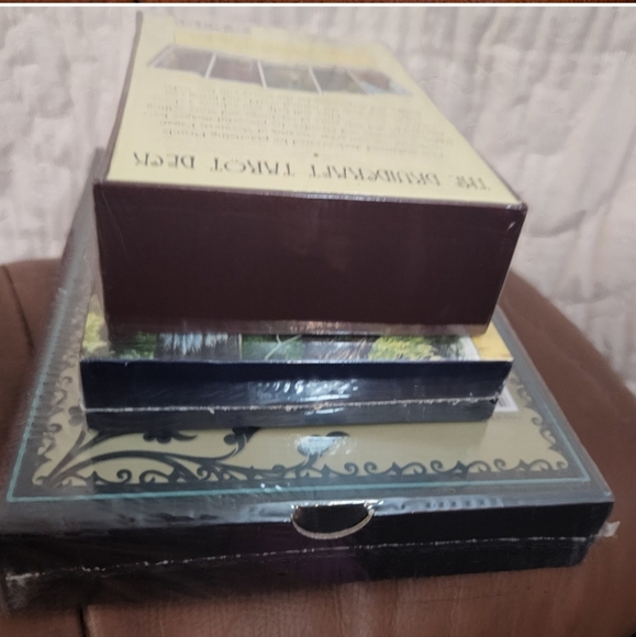 NIB sealed Druid Oracle Tarot Cards with booklets - Picture 6 of 7